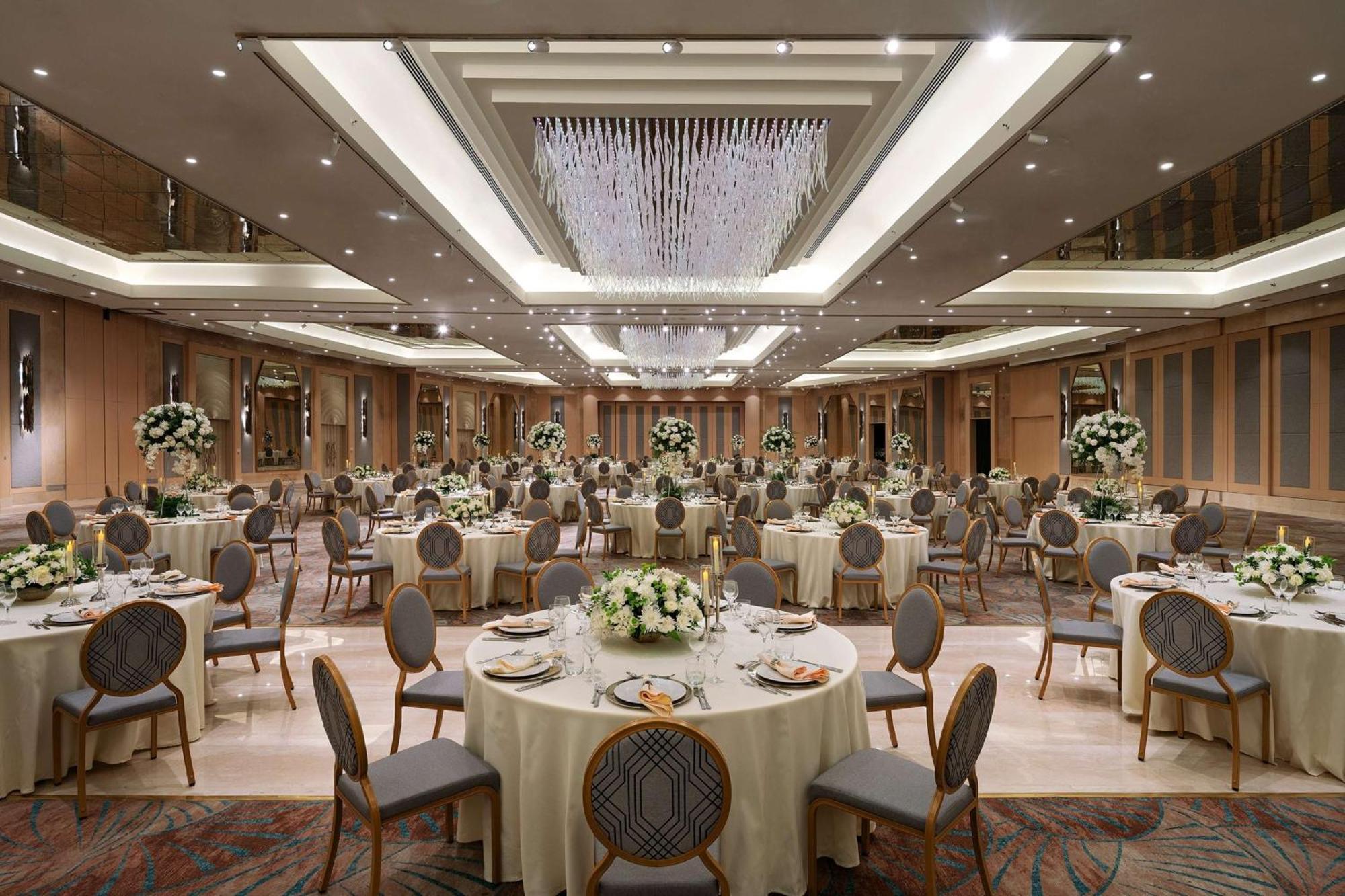 Hotel Waldorf Astoria Cairo Heliopolis Exterior foto
